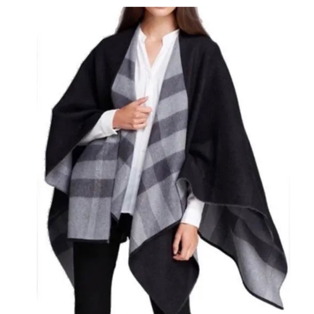 Burberry Charlotte Reversible Cape